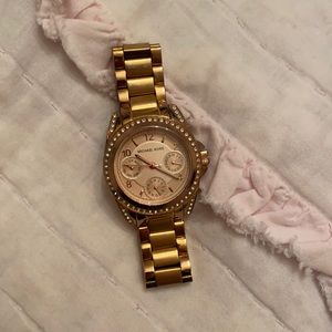 MICHAEL KORS ROSE GOLD WATCH